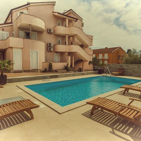 Apartments Basilea Biograd Na Moru Dış mekan fotoğraf