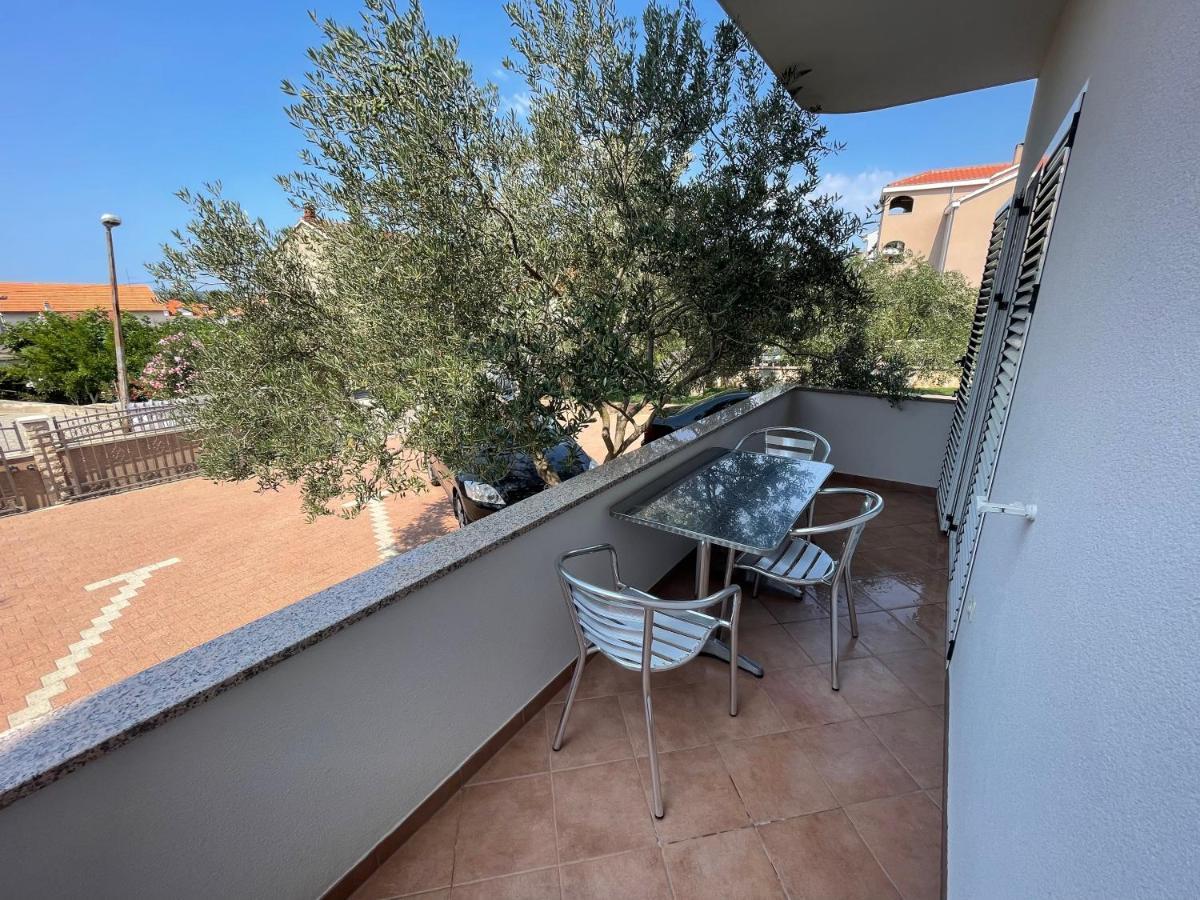 Apartments Basilea Biograd Na Moru Dış mekan fotoğraf