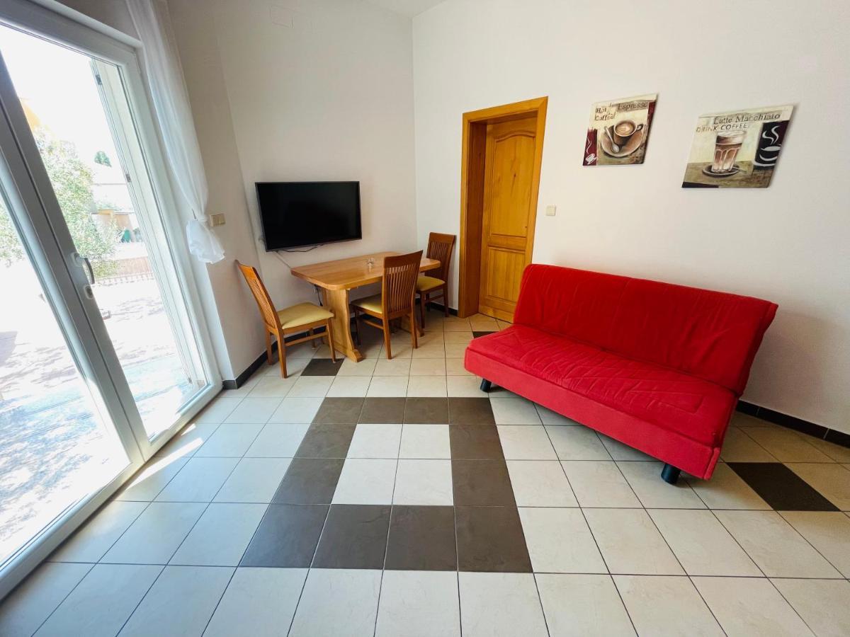 Apartments Basilea Biograd Na Moru Dış mekan fotoğraf