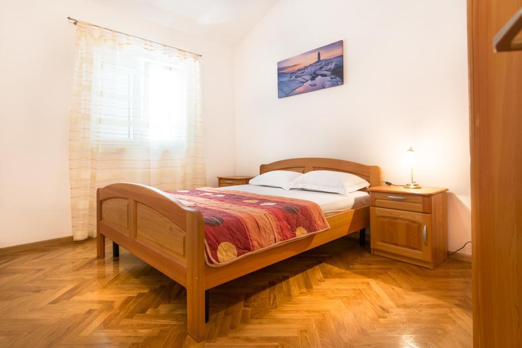 Apartments Basilea Biograd Na Moru Oda fotoğraf