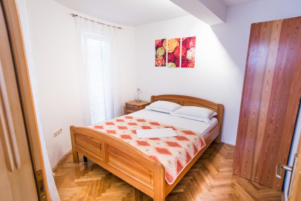 Apartments Basilea Biograd Na Moru Oda fotoğraf