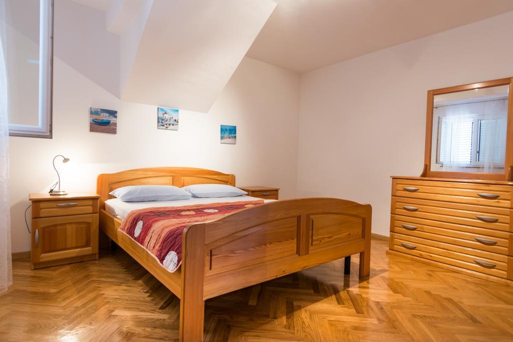 Apartments Basilea Biograd Na Moru Oda fotoğraf
